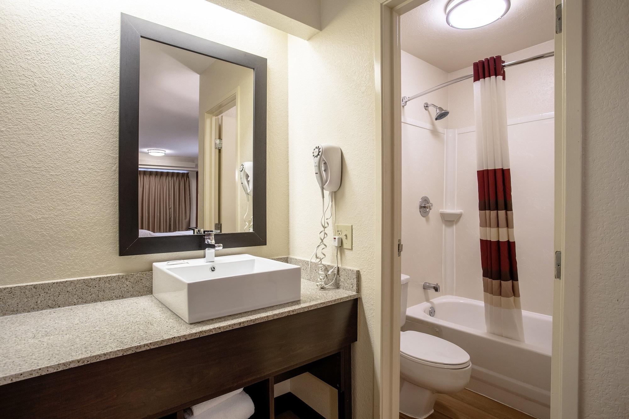 Red Roof Inn Plus+ St. Louis - Forest Park / Hampton Ave. Eksteriør bilde