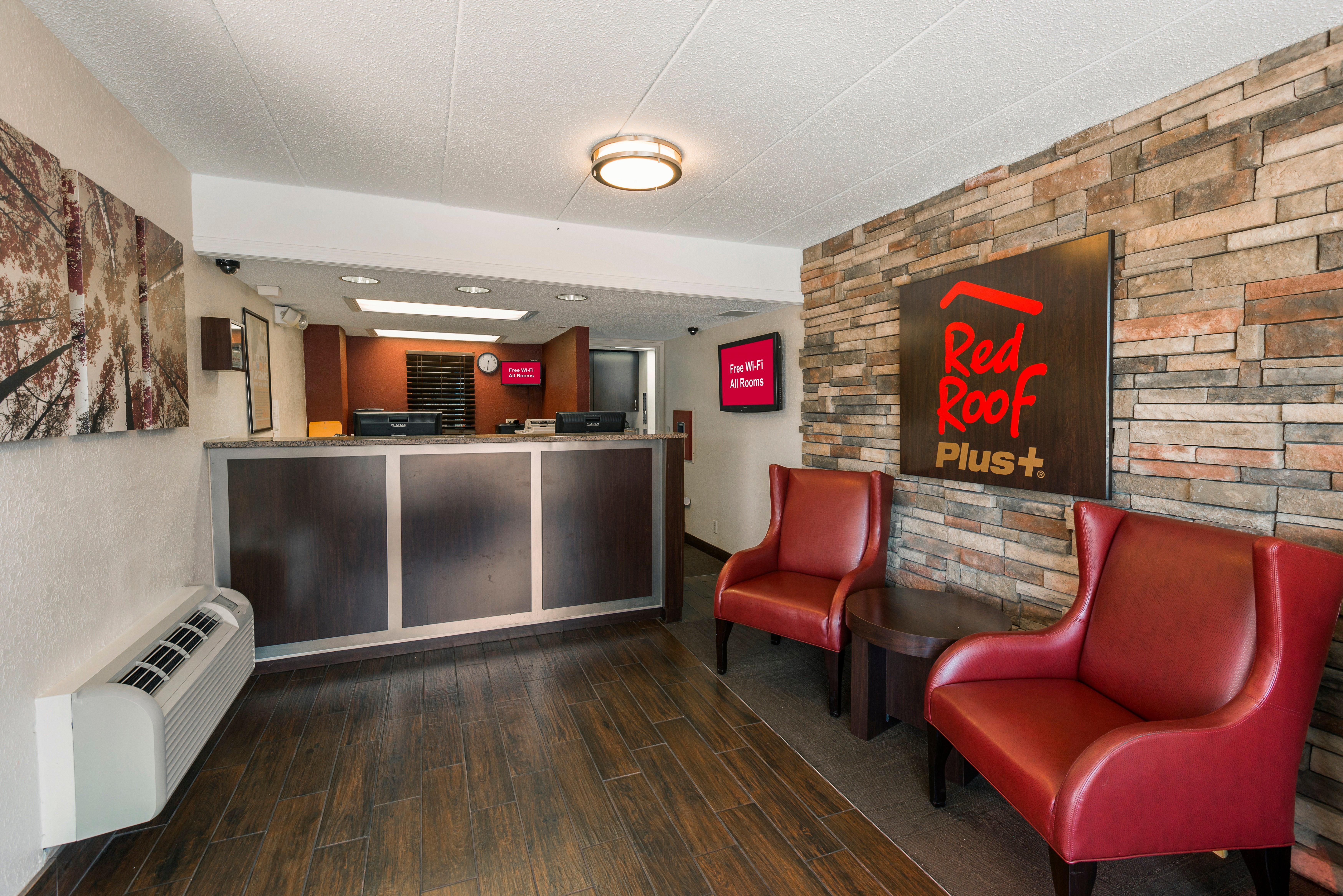 Red Roof Inn Plus+ St. Louis - Forest Park / Hampton Ave. Eksteriør bilde